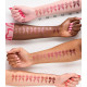 ESSENCE BARRA DE LABIOS SATINADA SATIN GLOW 01 WHOLE LATTE LOVE 3.50 GR