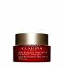 CLARINS MULTI INTENSIVE CREMA ALTA EXIGENCIA DIA SPF 20 50 ML danaperfumerias.com/es/